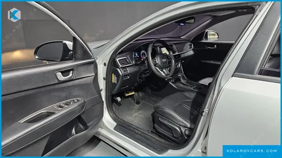 KIA K5 2.0 LPI RENTAL CAR