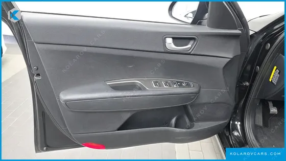 KIA K5 2.0 LPI RENTAL CAR
