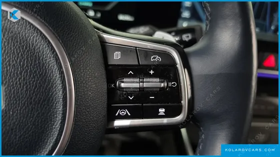 KIA CARNIVAL HEV 7SEATER SIGNATURE