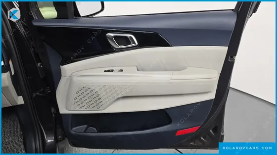 KIA CARNIVAL HEV 7SEATER SIGNATURE
