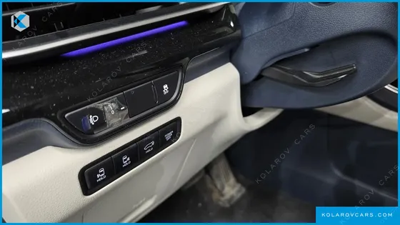 KIA CARNIVAL HEV 7SEATER SIGNATURE
