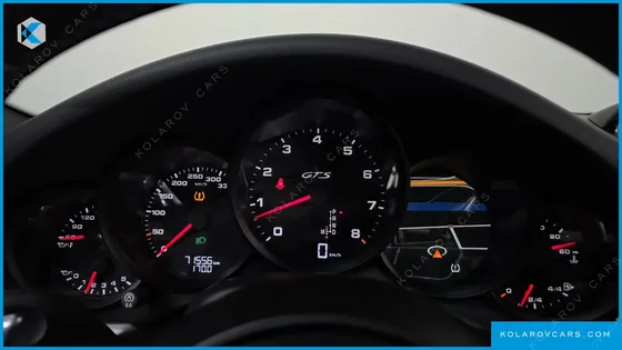 PORSCHE 911 CARRERA 4 GTS