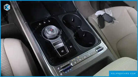 KIA CARNIVAL DIESEL 7-SEATER GRAVITY