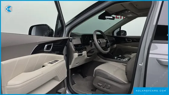KIA CARNIVAL DIESEL 7-SEATER GRAVITY