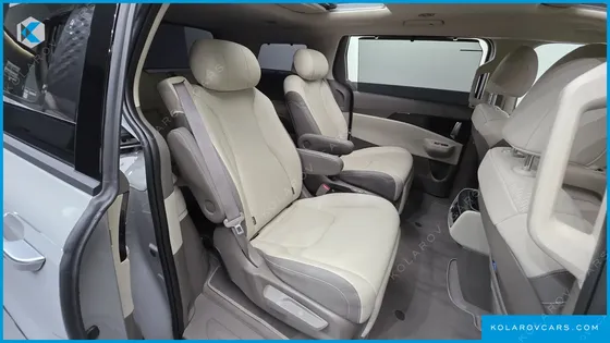 KIA CARNIVAL DIESEL 7-SEATER GRAVITY