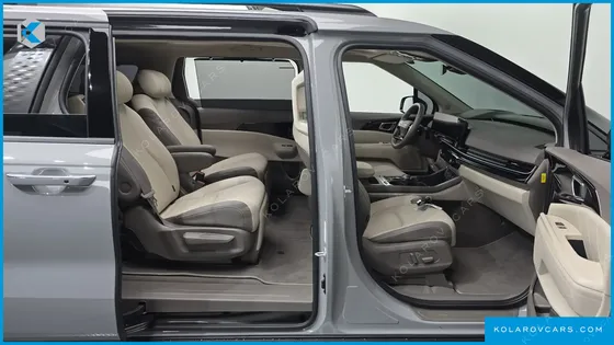 KIA CARNIVAL DIESEL 7-SEATER GRAVITY