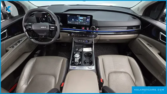 KIA CARNIVAL DIESEL 9-SEATER GRAVITY