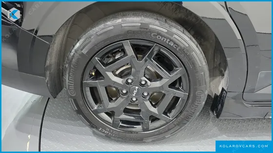 KIA CARNIVAL DIESEL 9-SEATER GRAVITY
