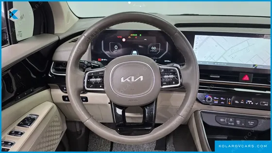 KIA CARNIVAL DIESEL 9-SEATER GRAVITY