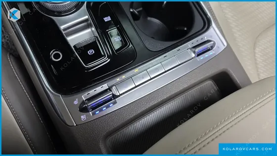 KIA CARNIVAL DIESEL 9-SEATER GRAVITY