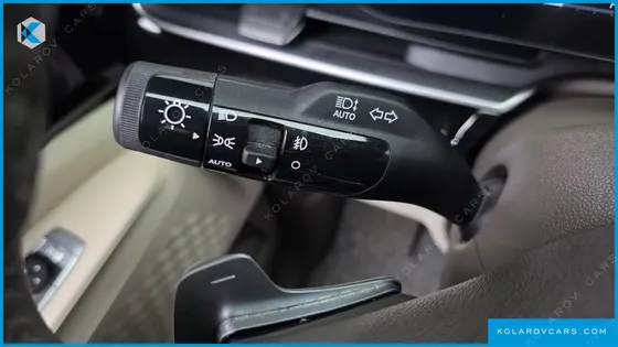 KIA CARNIVAL DIESEL 9-SEATER GRAVITY