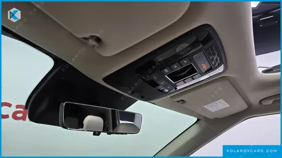 KIA CARNIVAL DIESEL 9-SEATER GRAVITY