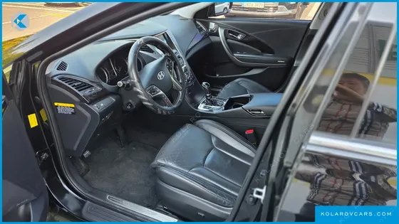 HYUNDAI GRANDEUR HG300 PREMIUM
