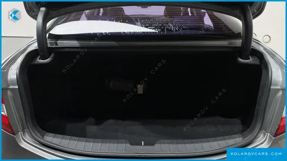 HYUNDAI GRANDEUR HG240 LUXURY