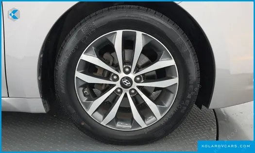 HYUNDAI GRANDEUR HG240 LUXURY