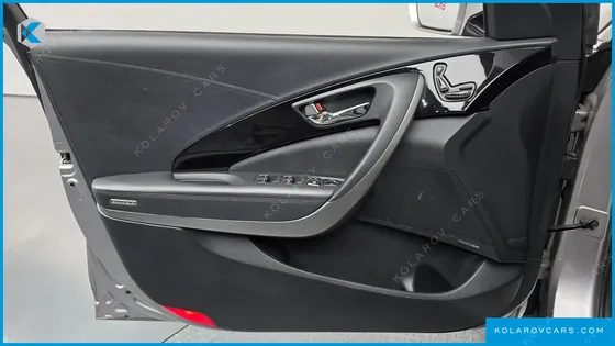 HYUNDAI GRANDEUR HG240 LUXURY