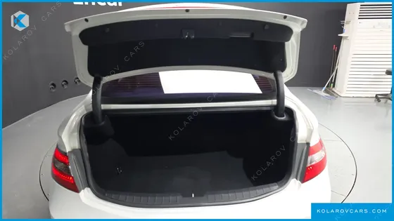 HYUNDAI GRANDEUR HG240 MODERN COLLECTION