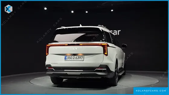 KIA CARNIVAL DIESEL 9-SEATER NOBLESSE