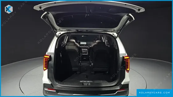 KIA CARNIVAL DIESEL 9-SEATER NOBLESSE