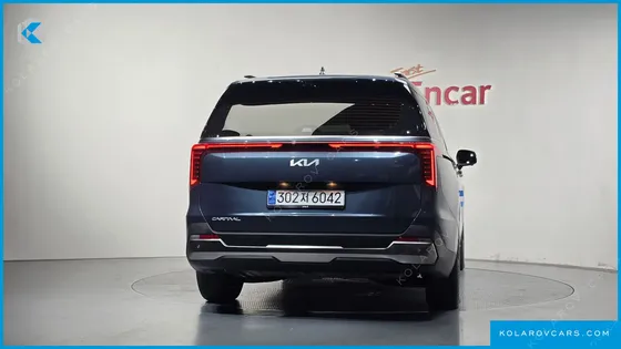 KIA CARNIVAL GASOLINE 9-SEATER SIGNATURE