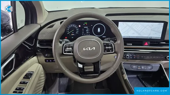 KIA CARNIVAL GASOLINE 9-SEATER SIGNATURE