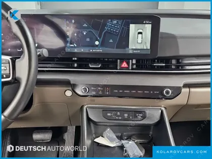 KIA CARNIVAL DIESEL 9-SEATER NOBLESSE
