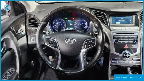 HYUNDAI GRANDEUR HG300 PREMIUM
