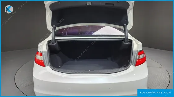HYUNDAI GRANDEUR HG300 PREMIUM