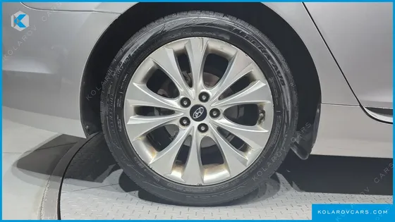 HYUNDAI GRANDEUR HG300 NOBLE