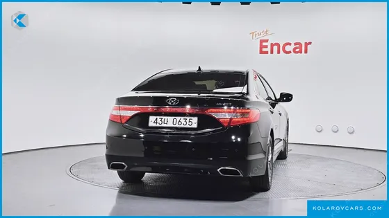HYUNDAI GRANDEUR HG240 MODERN