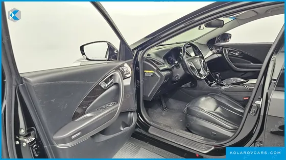 HYUNDAI GRANDEUR HG240 MODERN
