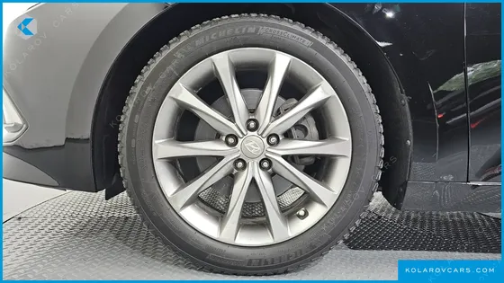 HYUNDAI GRANDEUR HG300 PREMIUM COLLECTION