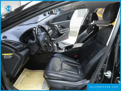 HYUNDAI GRANDEUR HG240 MODERN