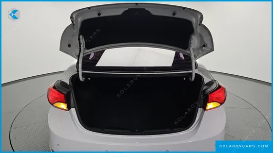 HYUNDAI ELANTRA (AVANTE) 1.6 GDI 10 MILLION LIMITED