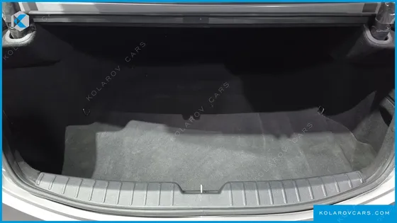 HYUNDAI GRANDEUR HG240 MODERN
