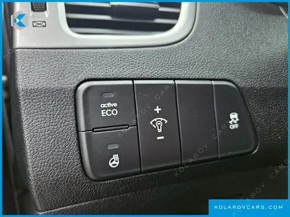 HYUNDAI ELANTRA (AVANTE) 1.6 GDI SMART