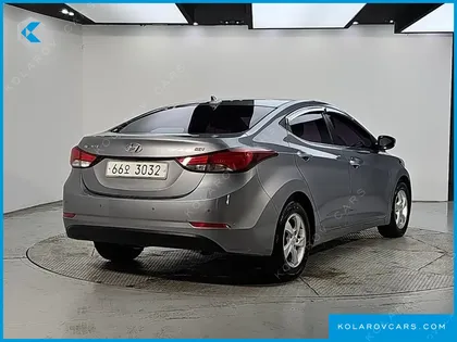 HYUNDAI ELANTRA (AVANTE) 1.6 GDI SMART