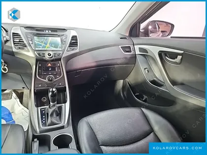 HYUNDAI ELANTRA (AVANTE) 1.6 GDI SMART