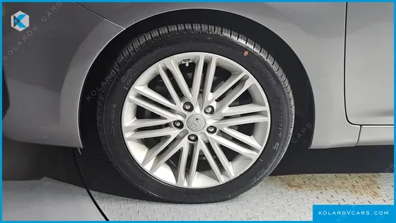 KIA CARENS 2.0 LPI PRESTIGE