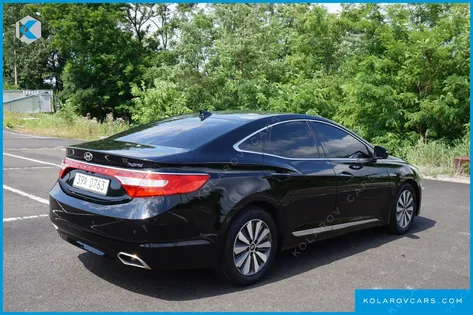 HYUNDAI GRANDEUR PREMIUM