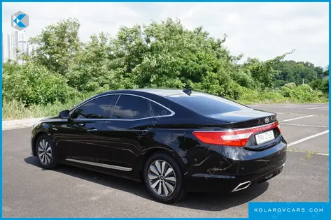 HYUNDAI GRANDEUR PREMIUM