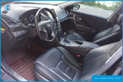HYUNDAI GRANDEUR PREMIUM
