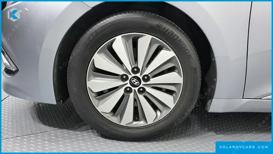HYUNDAI GRANDEUR PREMIUM
