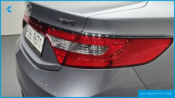 HYUNDAI GRANDEUR PREMIUM