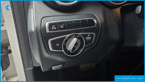 MERCEDES C-CLASS C220 D AVANTGARDE