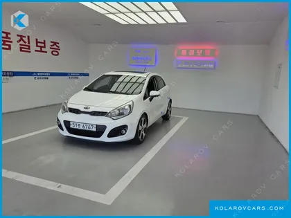 KIA PRIDE 1.6 GDI HATCHBACK