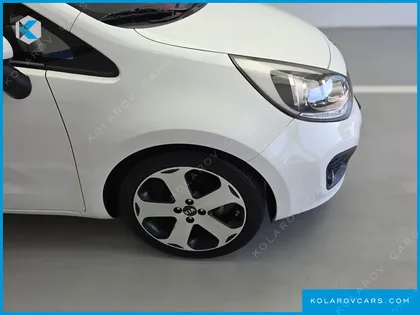 KIA PRIDE 1.6 GDI HATCHBACK