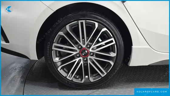 KIA K3 5DOOR GT PLUS