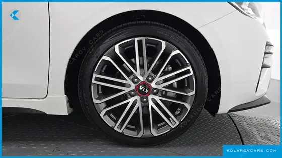 KIA K3 5DOOR GT PLUS