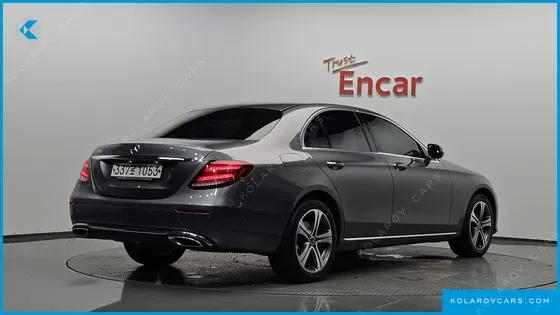 MERCEDES E-CLASS E220D AVANTGARDE